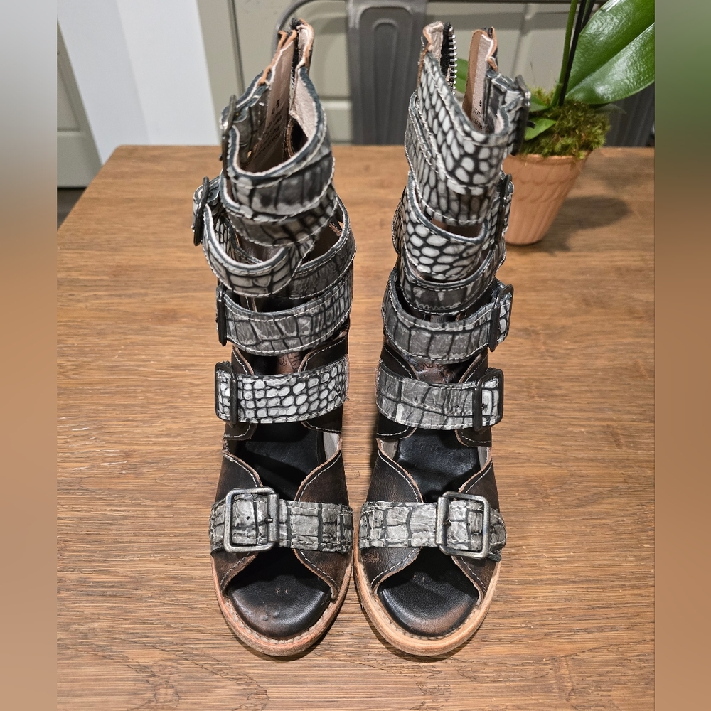 Freebird Bond Booties Croco Multi Size 5